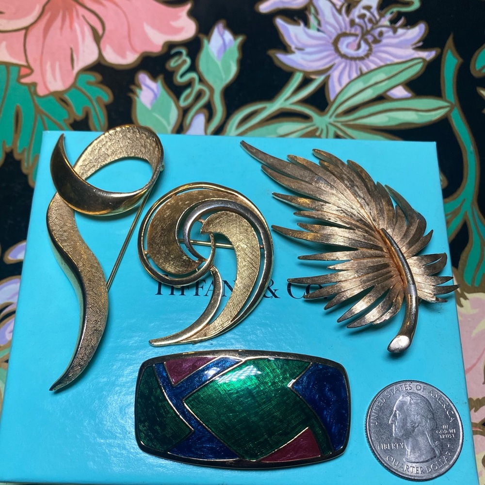 Vintage Brooches - Picture 3 of 6